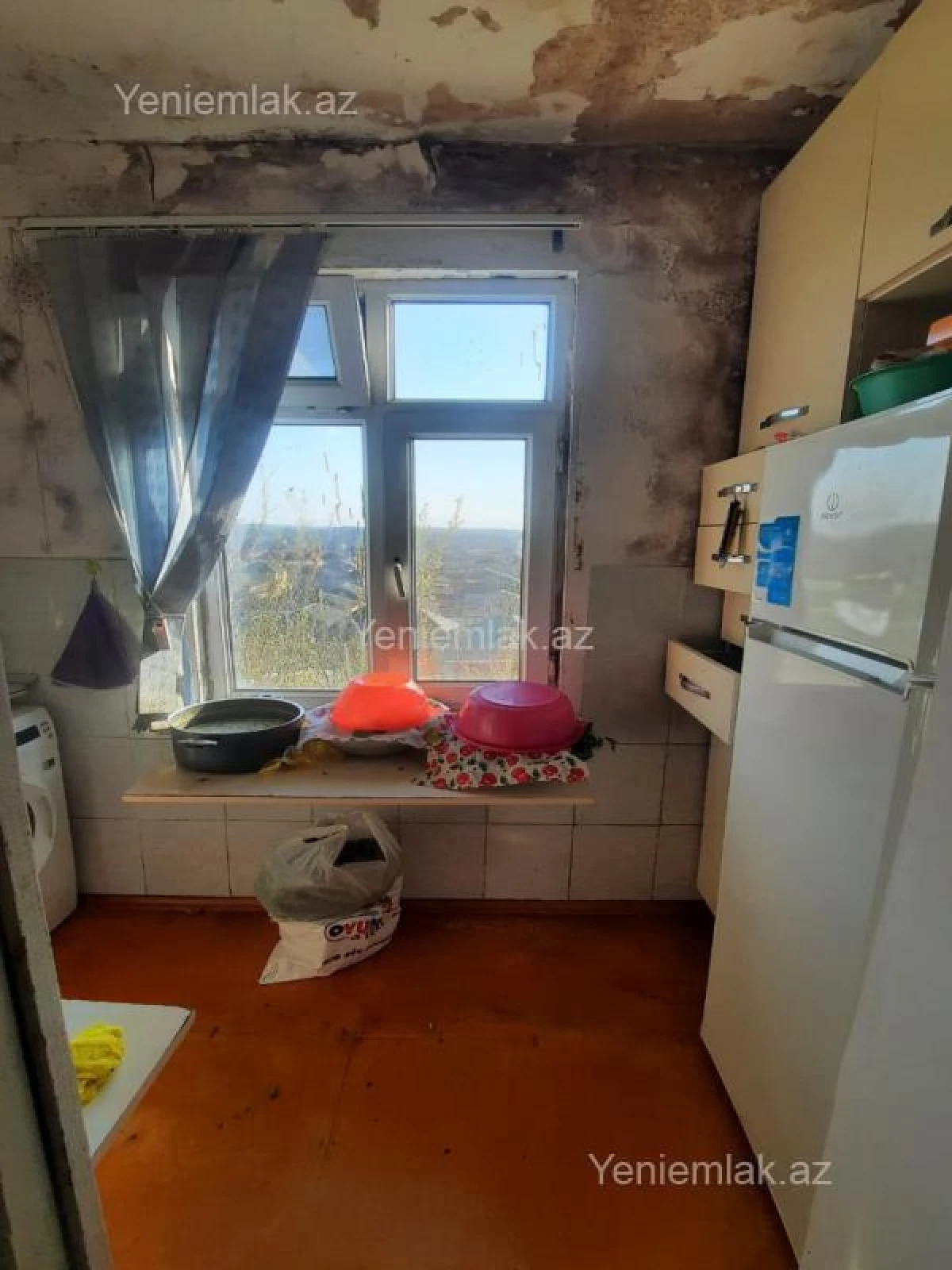 Satılır 2 otaqlı köhnə tikili 50 m²