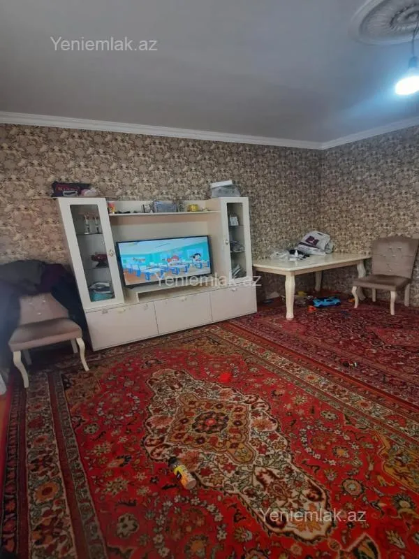 Satılır 2 otaqlı köhnə tikili 50 m²