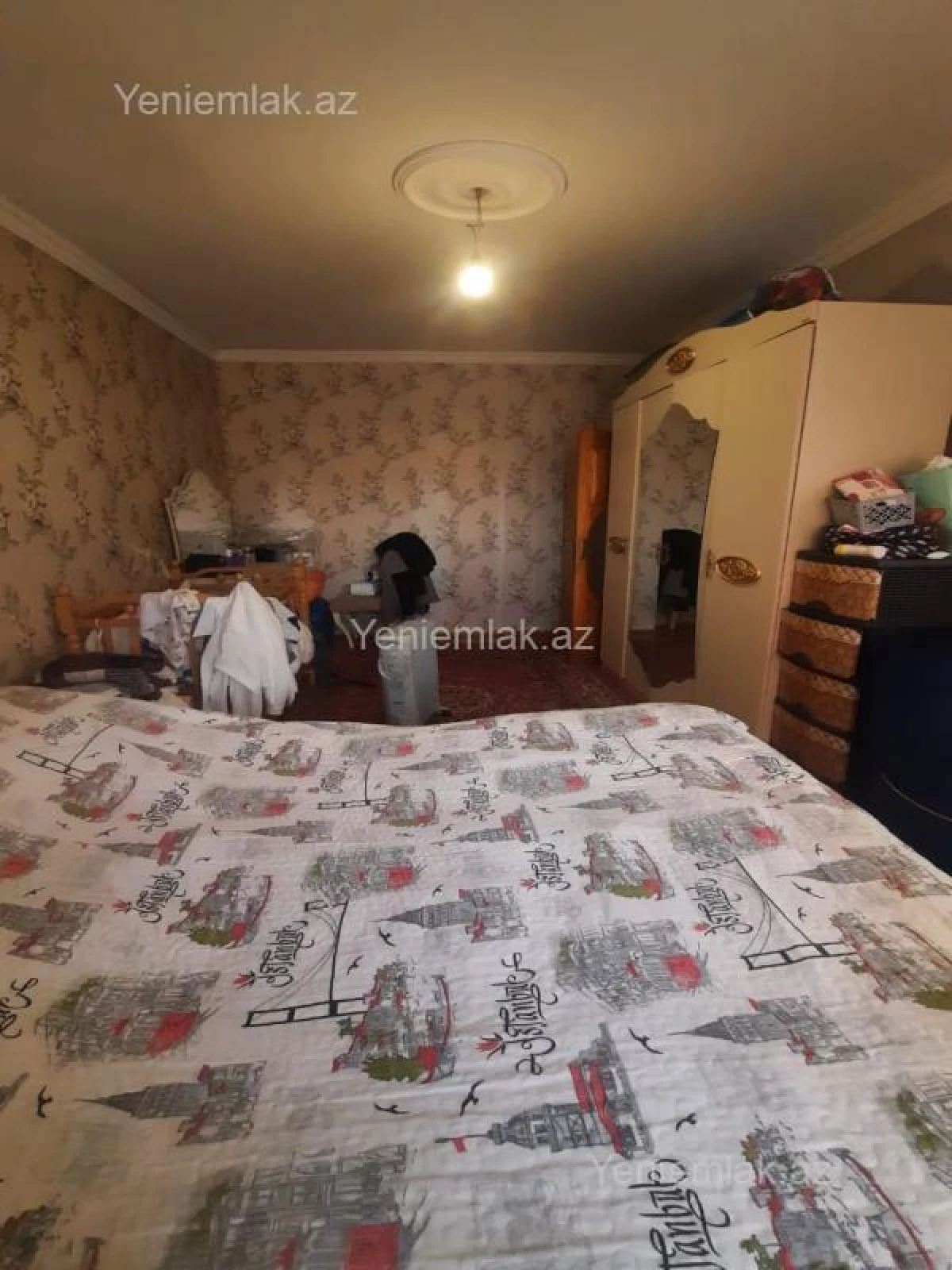 Satılır 2 otaqlı köhnə tikili 50 m²