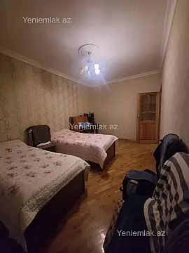 Satılır 3 otaqlı köhnə tikili 82 m²