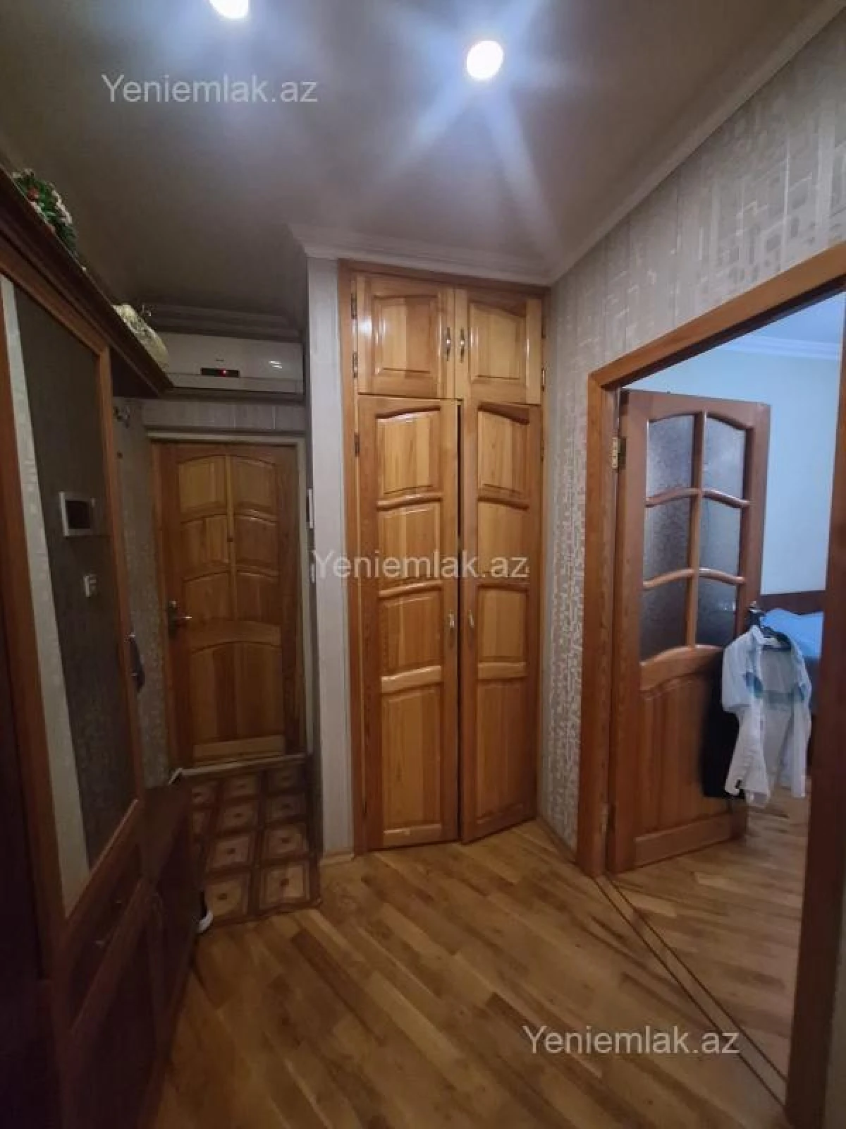 Satılır 3 otaqlı köhnə tikili 82 m²