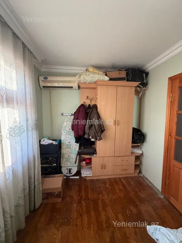 Satılır 2 otaqlı köhnə tikili 55 m²