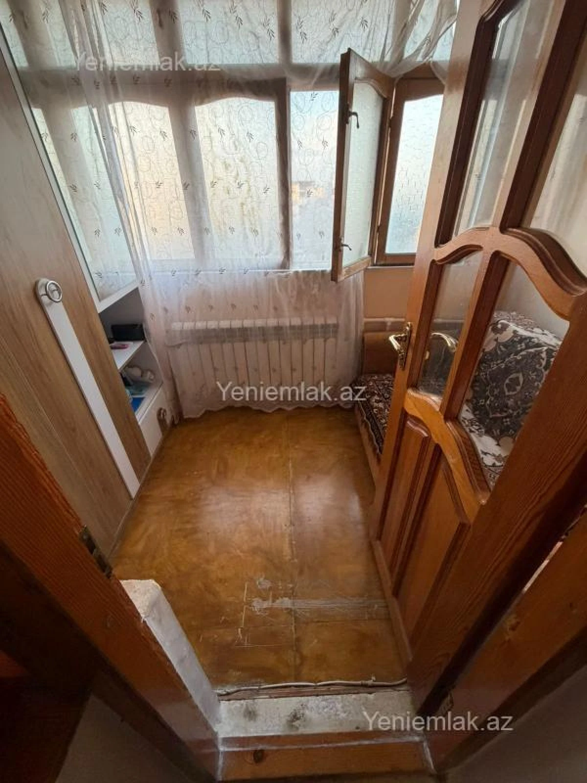 Satılır 2 otaqlı köhnə tikili 55 m²
