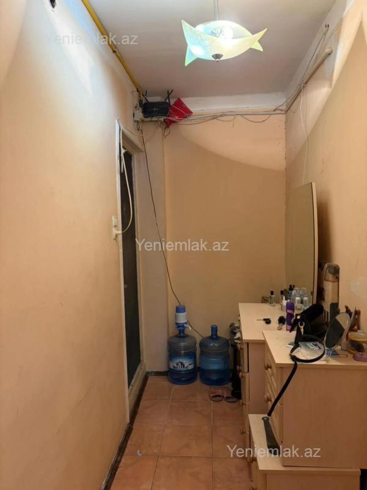 Satılır 2 otaqlı köhnə tikili 55 m²