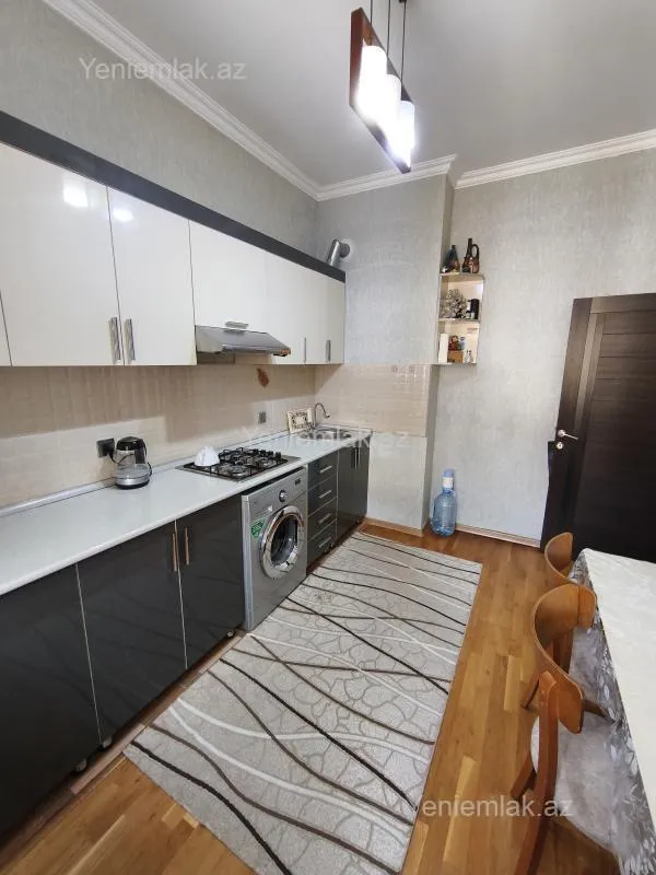 Satılır 3 otaqlı yeni tikili 70 m²