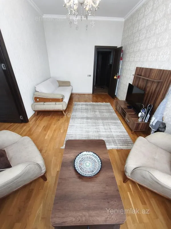 Satılır 3 otaqlı yeni tikili 70 m²