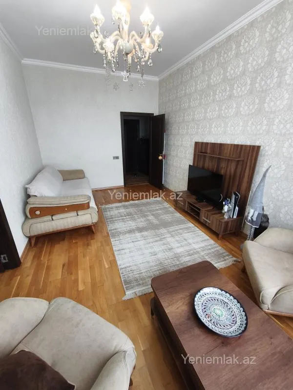 Satılır 3 otaqlı yeni tikili 70 m²
