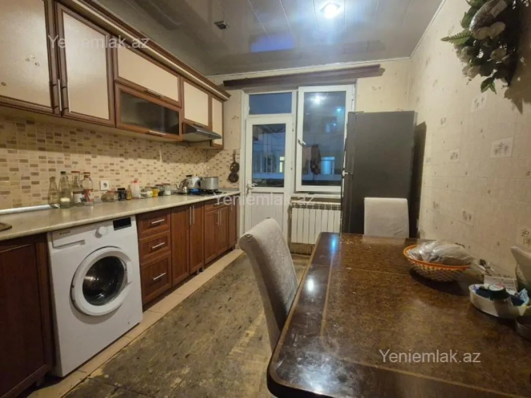 Satılır 2 otaqlı yeni tikili 82 m²