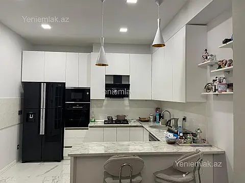 Satılır 2 otaqlı yeni tikili 78 m²