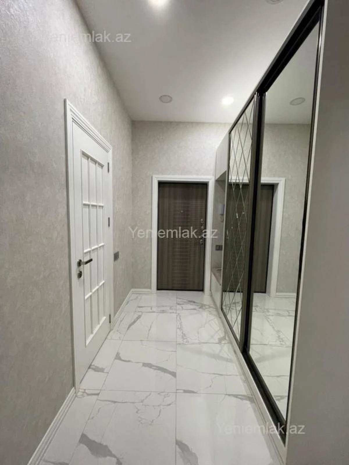 Satılır 2 otaqlı yeni tikili 78 m²