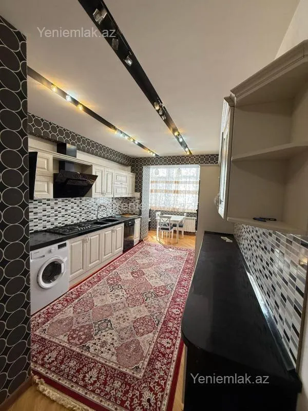 Satılır 3 otaqlı yeni tikili 145 m²