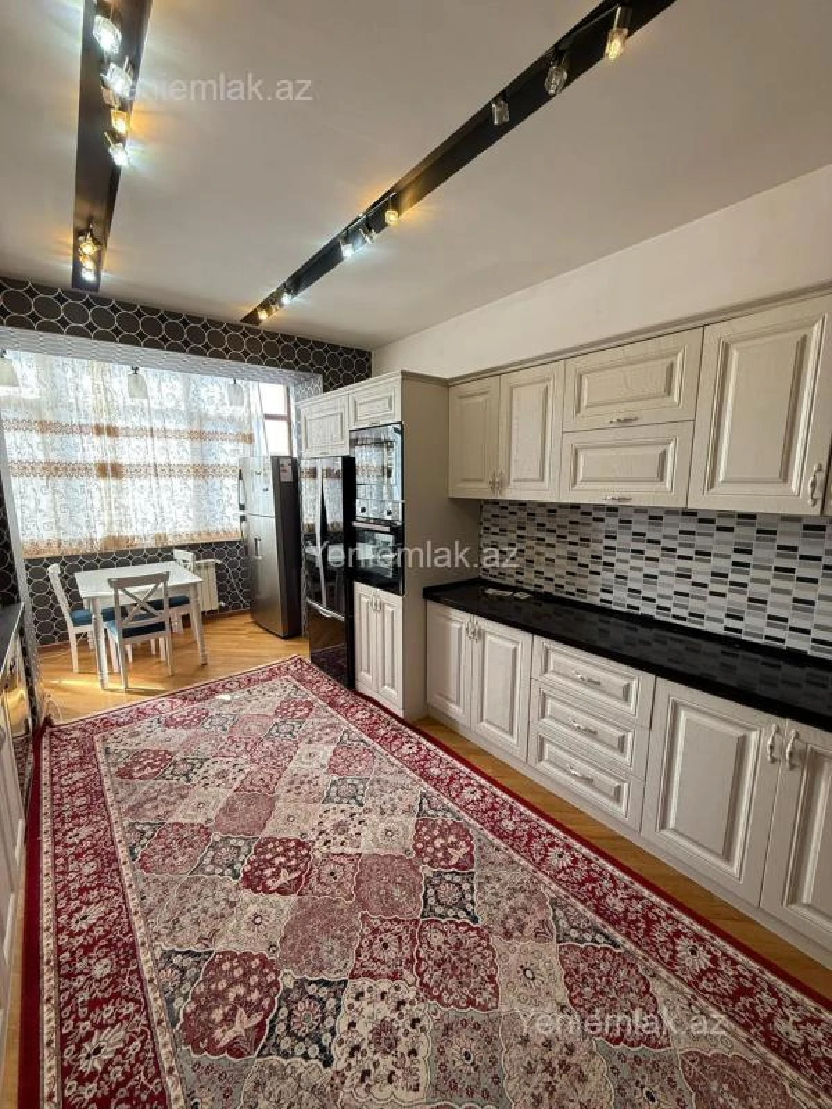 Satılır 3 otaqlı yeni tikili 145 m²
