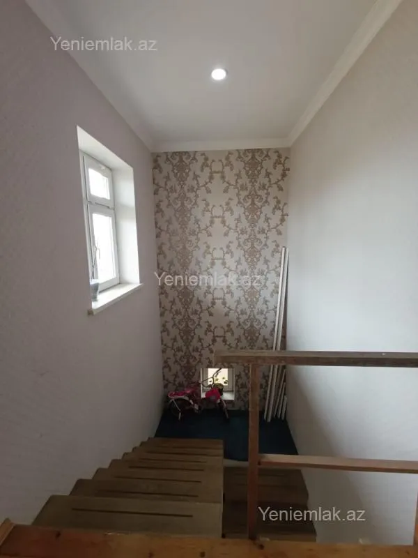 Satılır 6 otaqlı həyət evi 200 m²