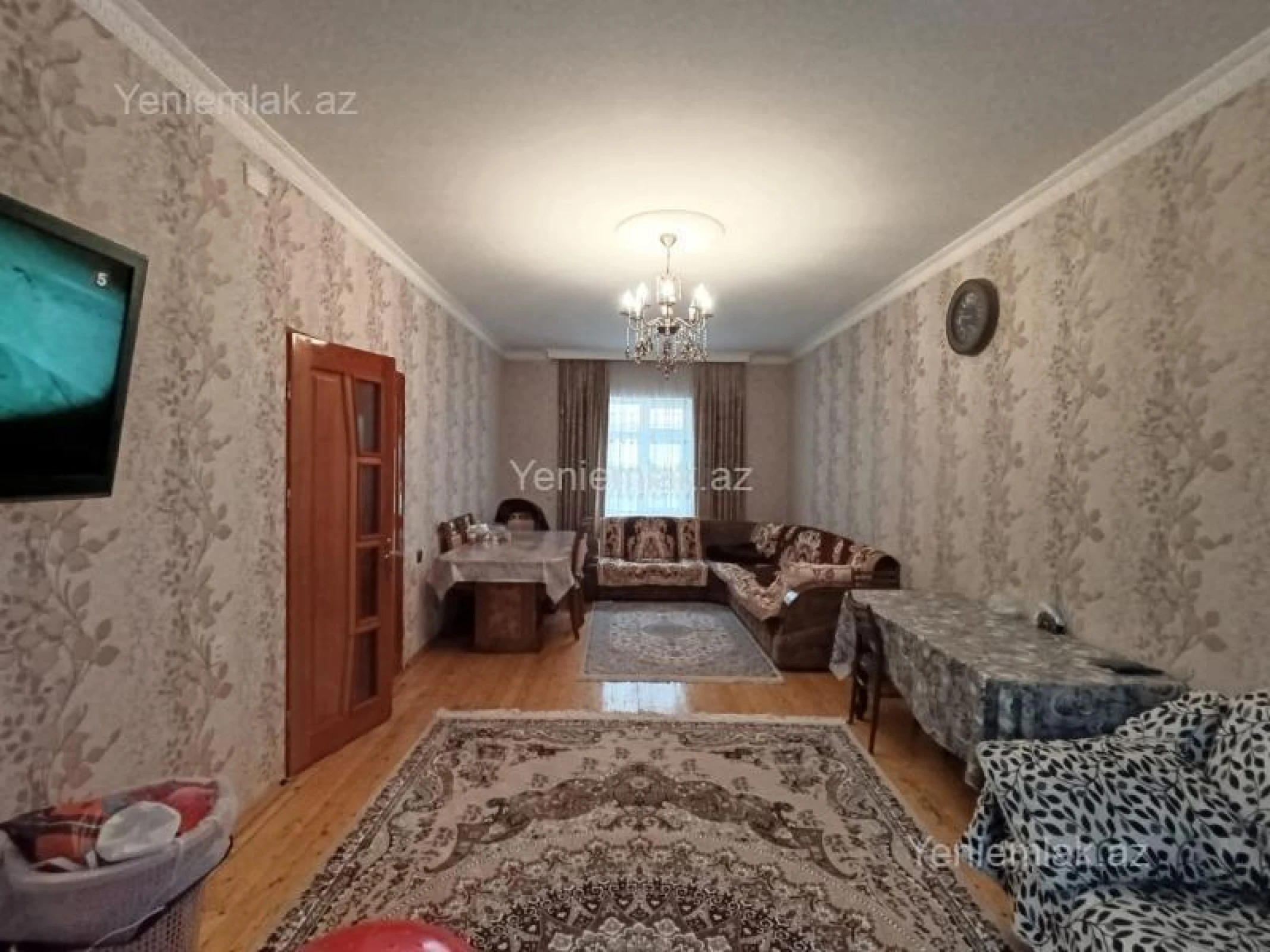 Satılır 6 otaqlı həyət evi 200 m²