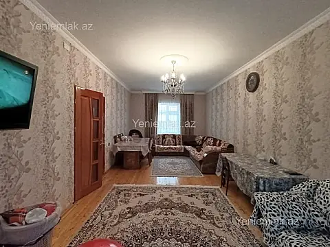 Satılır 6 otaqlı həyət evi 200 m²