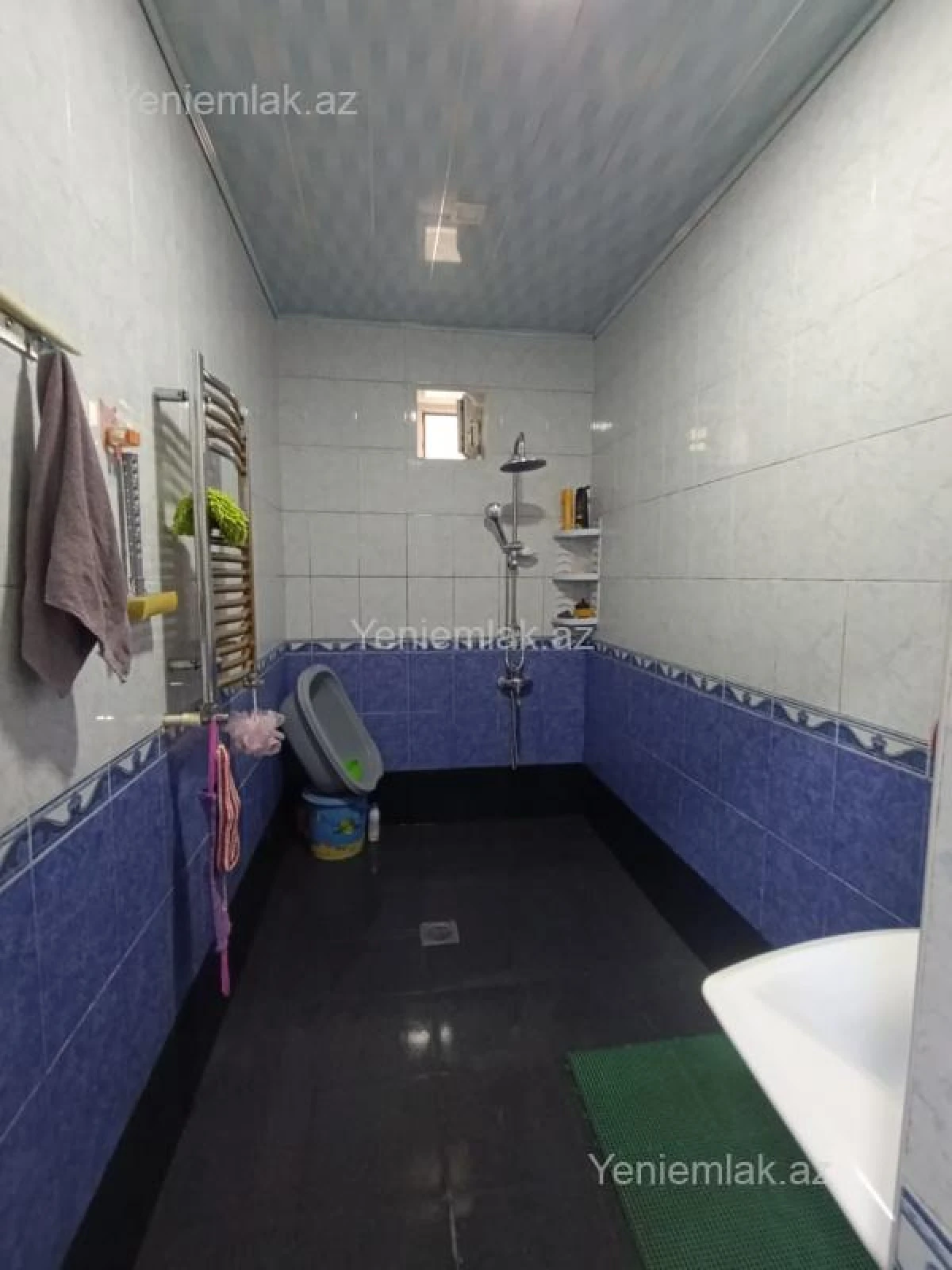Satılır 6 otaqlı həyət evi 200 m²