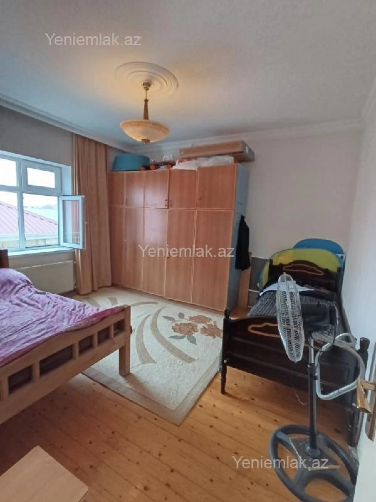 Satılır 6 otaqlı həyət evi 200 m²