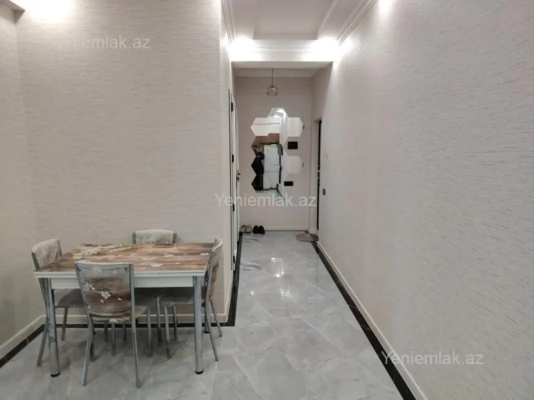 Satılır 4 otaqlı yeni tikili 70 m²