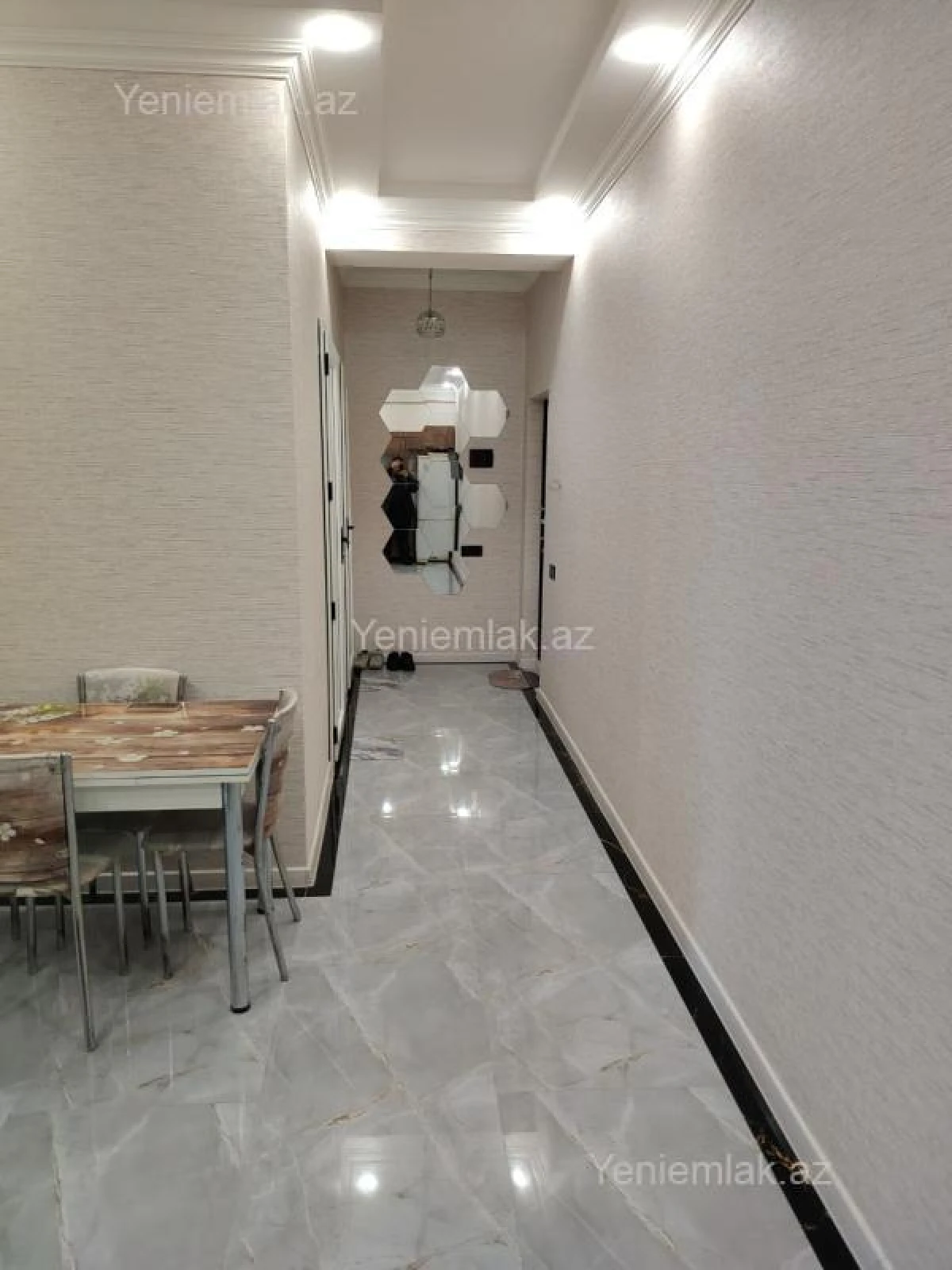 Satılır 4 otaqlı yeni tikili 70 m²