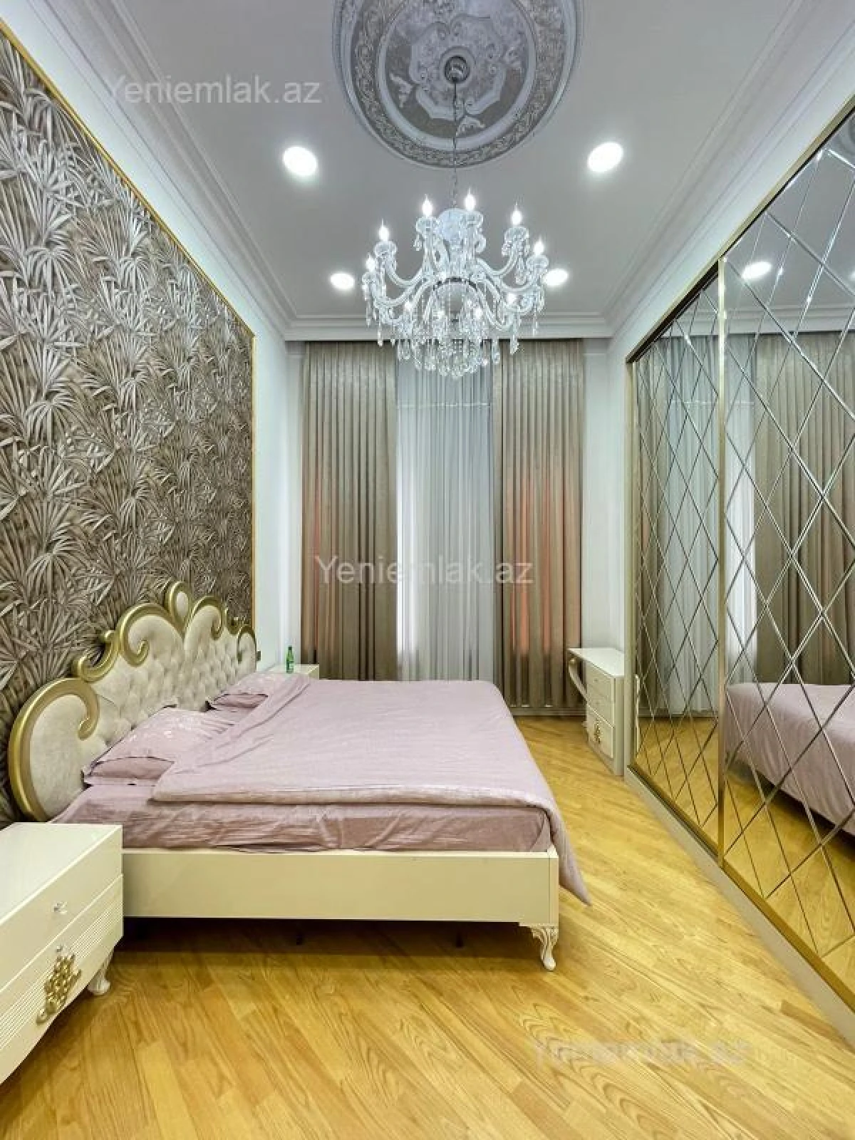 Satılır 3 otaqlı köhnə tikili 100 m²