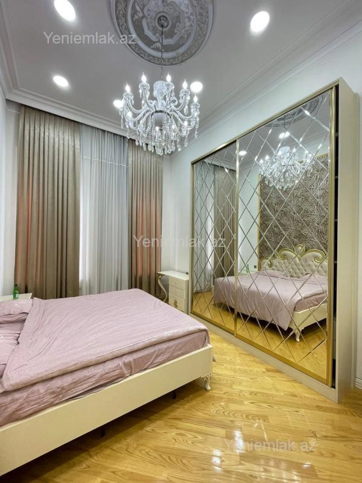 Satılır 3 otaqlı köhnə tikili 100 m²