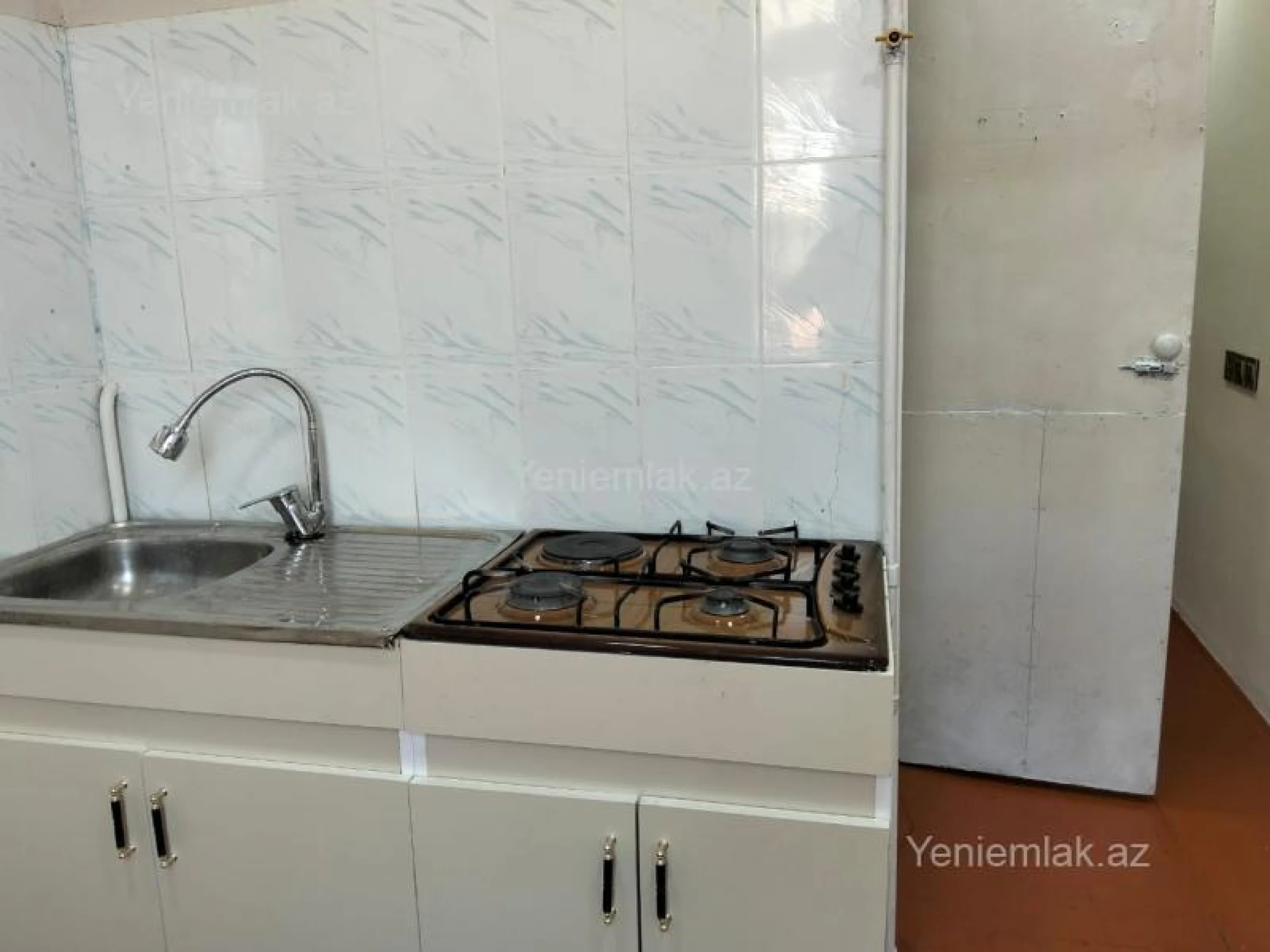 Satılır 2 otaqlı köhnə tikili 48 m²