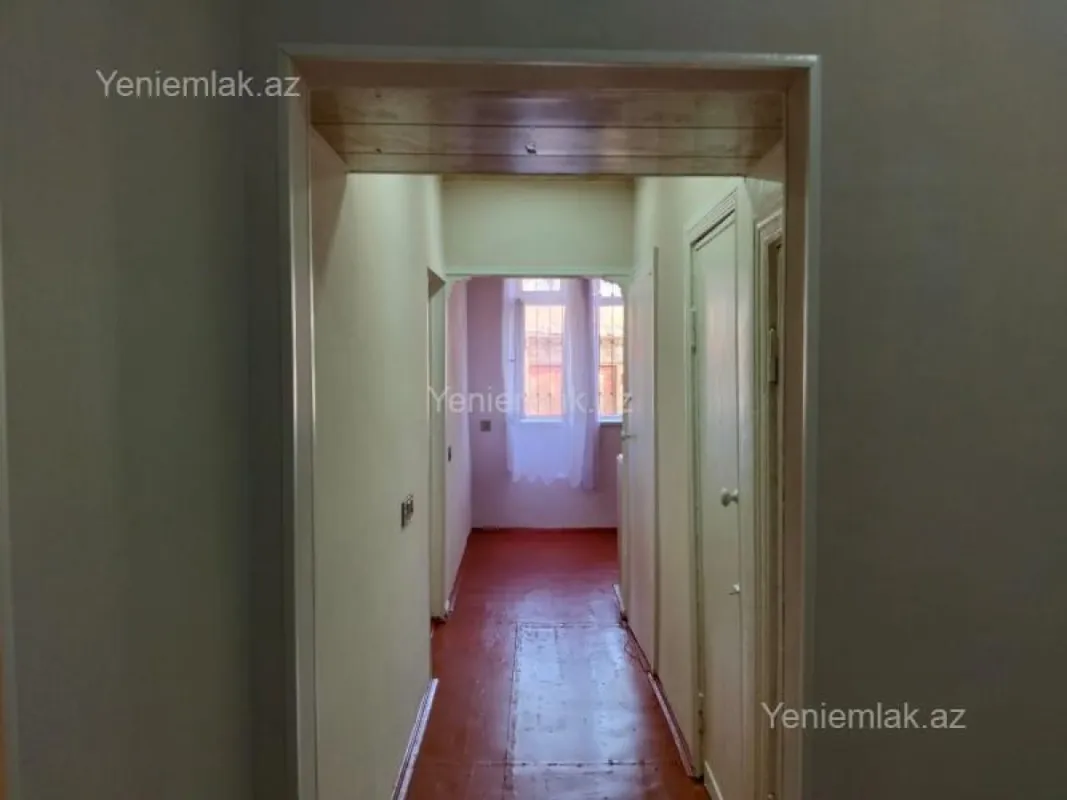 Satılır 2 otaqlı köhnə tikili 48 m²
