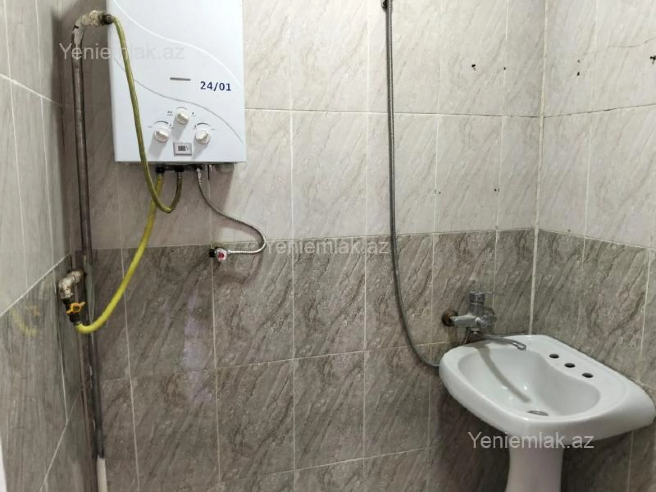 Satılır 2 otaqlı köhnə tikili 48 m²