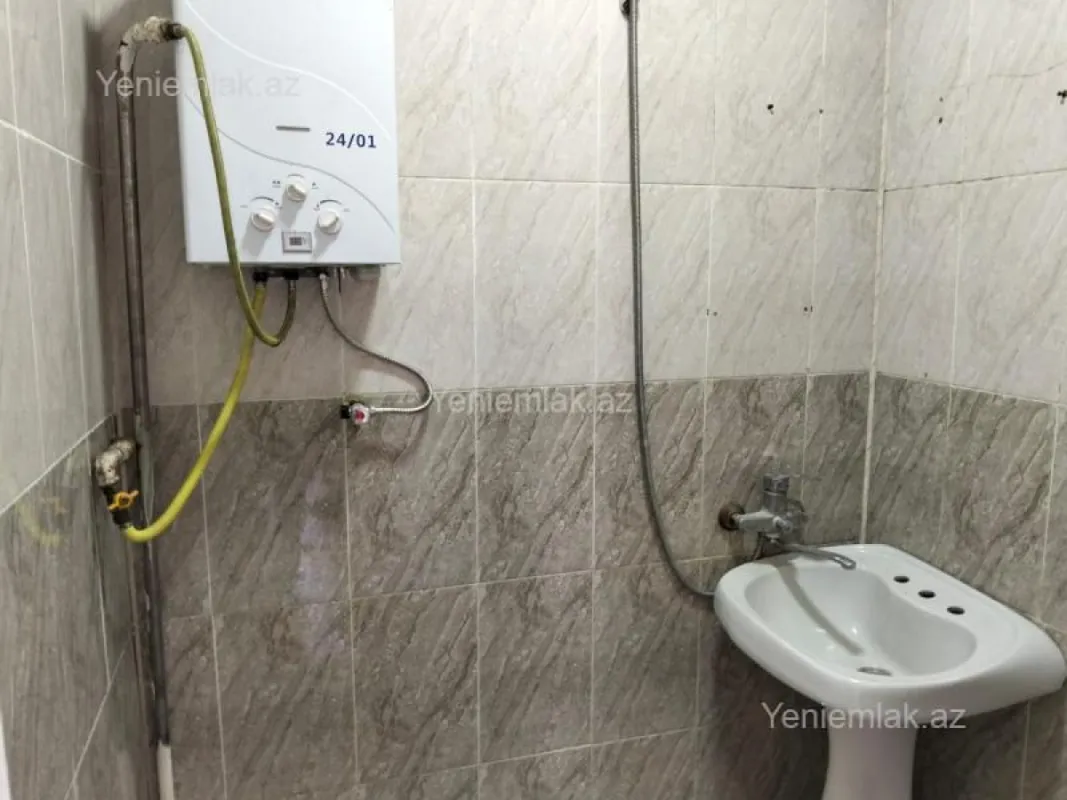 Satılır 2 otaqlı köhnə tikili 48 m²
