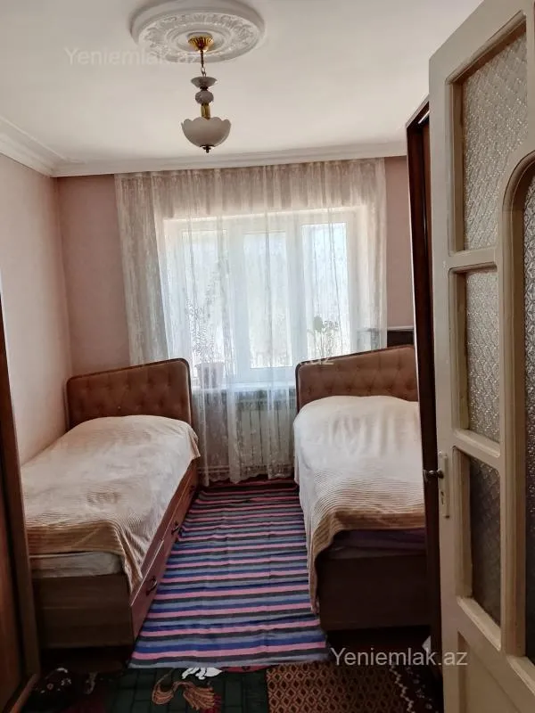 Satılır 2 otaqlı köhnə tikili 47 m²
