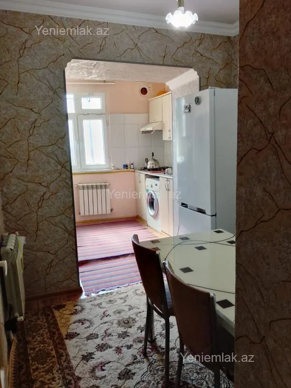 Satılır 2 otaqlı köhnə tikili 47 m²