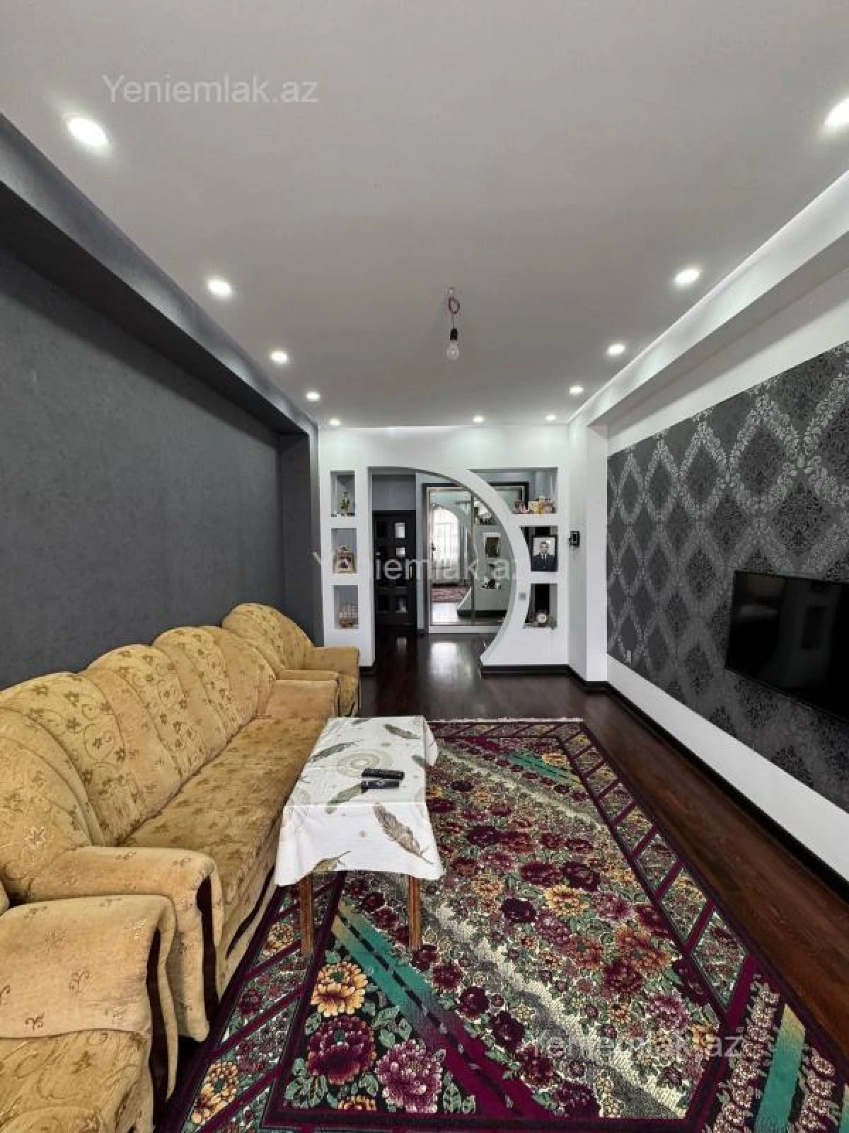 Satılır 3 otaqlı yeni tikili 90 m²