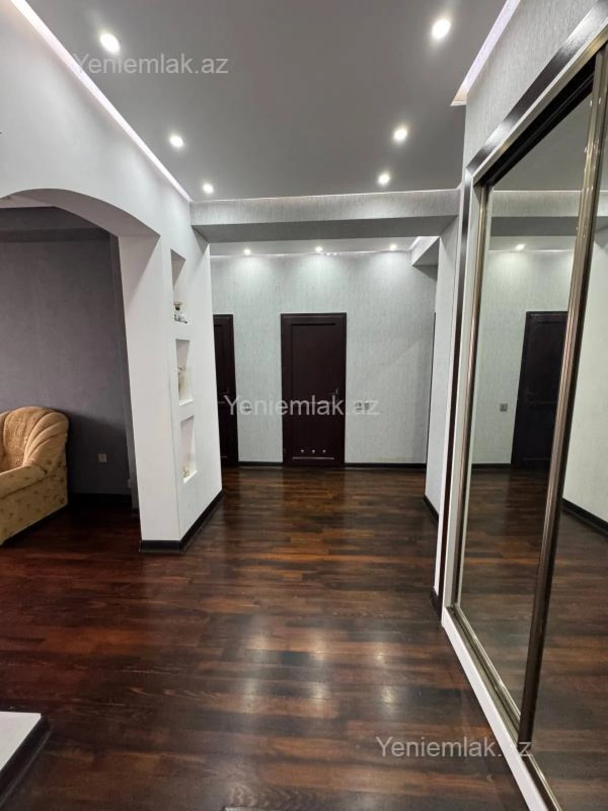 Satılır 3 otaqlı yeni tikili 90 m²