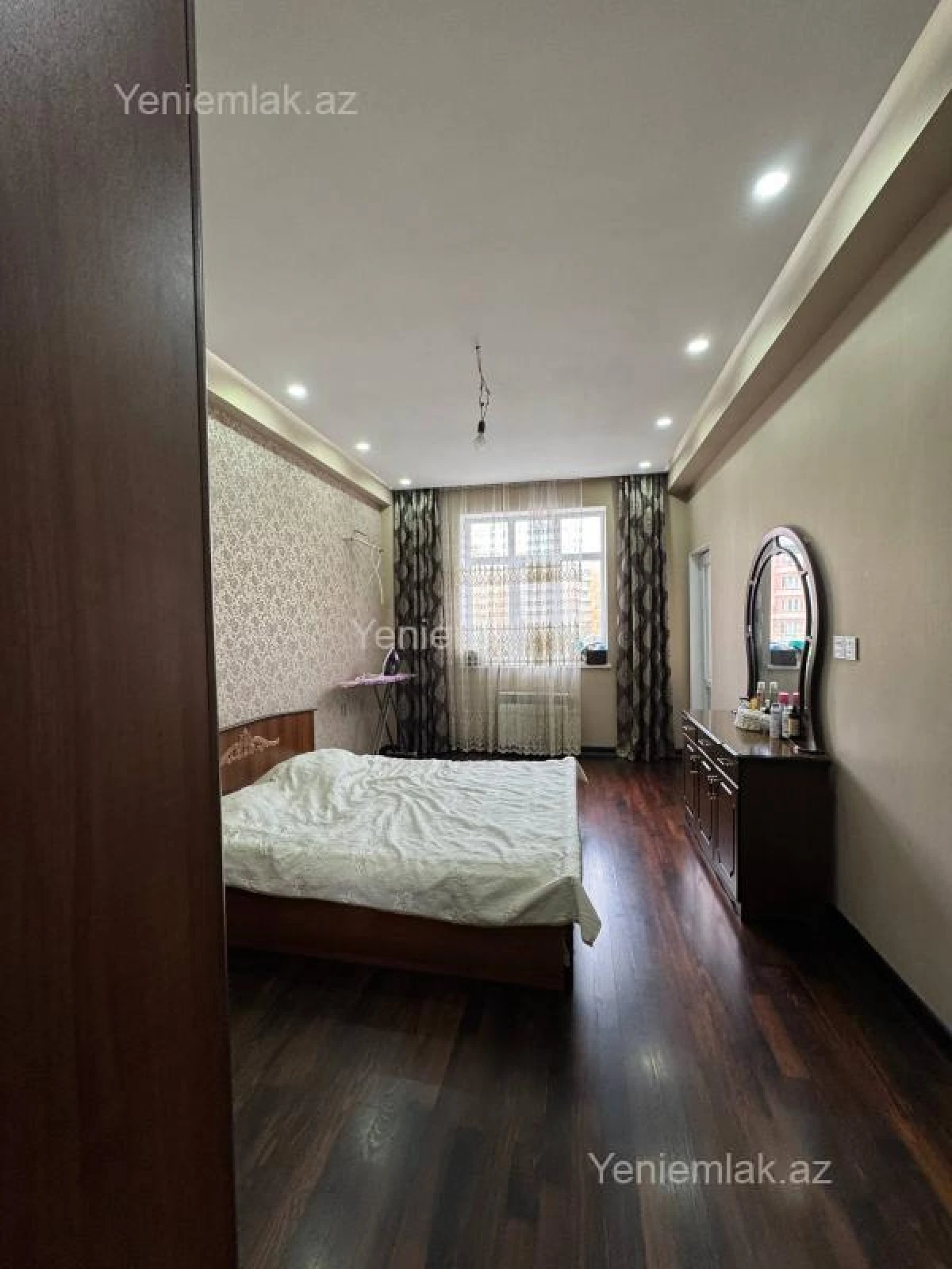 Satılır 3 otaqlı yeni tikili 90 m²