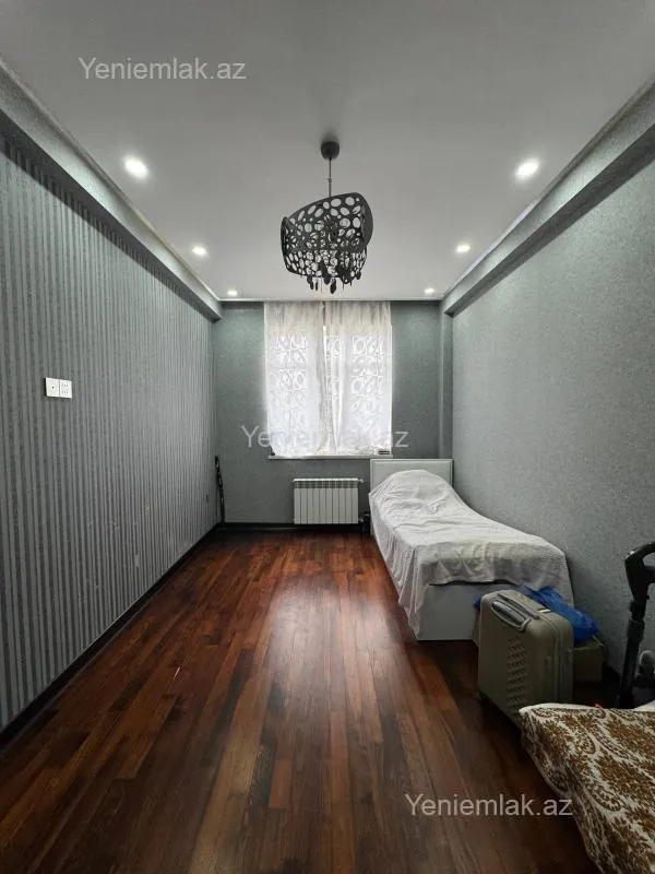 Satılır 3 otaqlı yeni tikili 90 m²