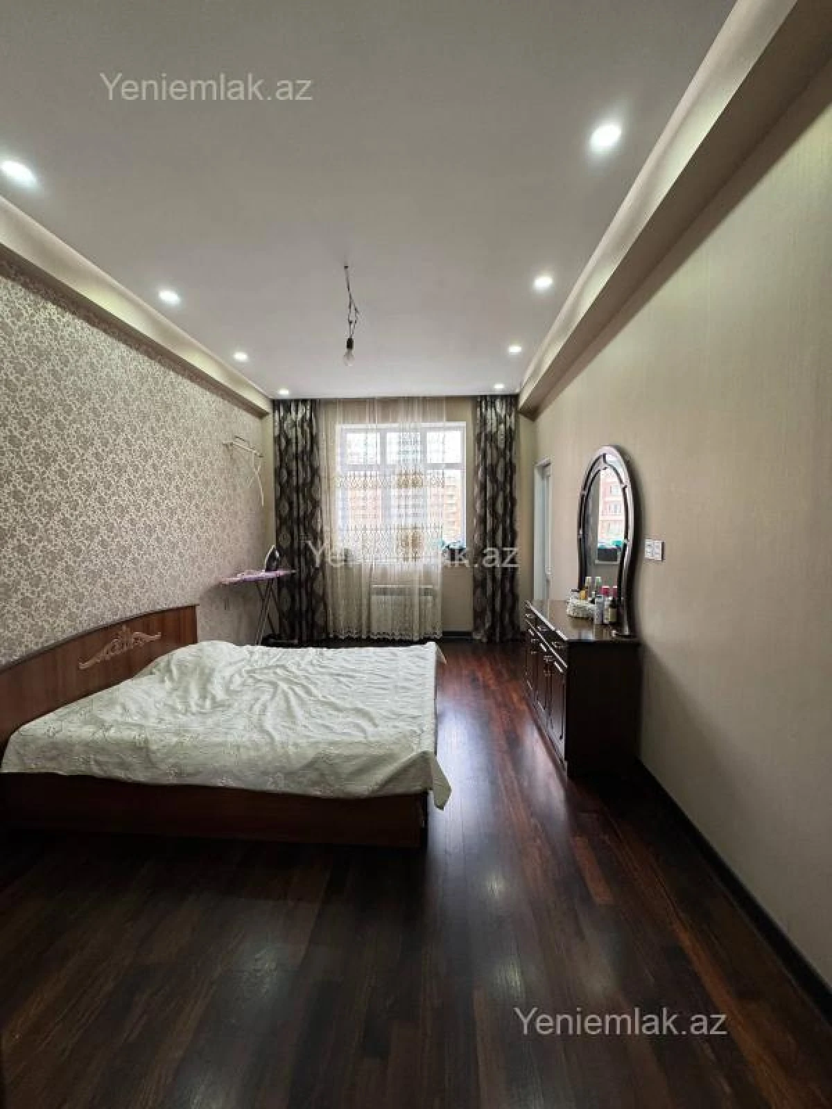 Satılır 3 otaqlı yeni tikili 90 m²