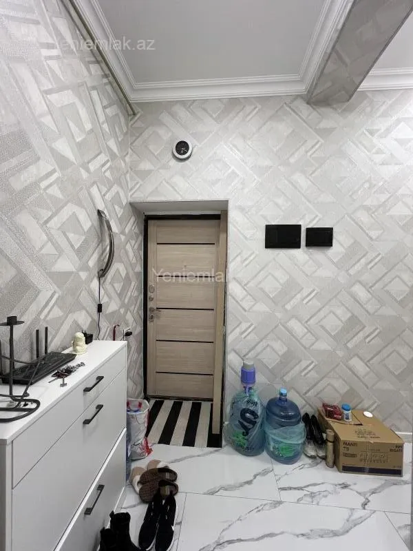 Satılır 2 otaqlı köhnə tikili 48 m²