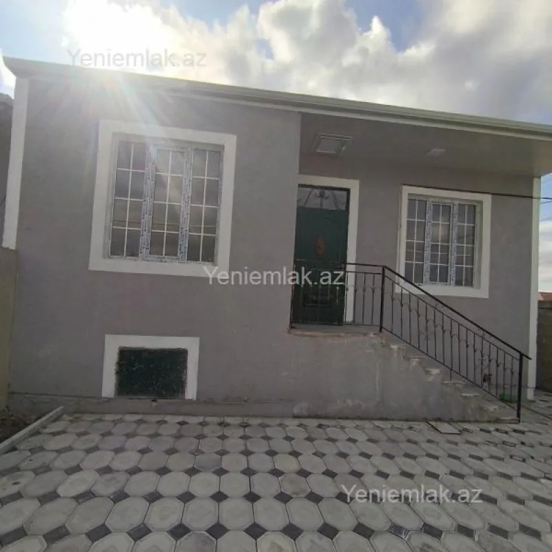 Satılır 3 otaqlı həyət evi 80 m²