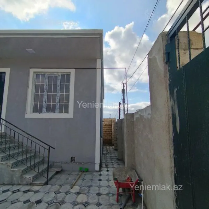 Satılır 3 otaqlı həyət evi 80 m²