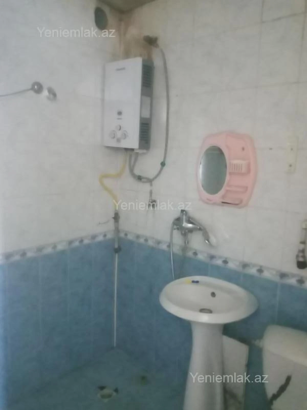 Satılır 1 otaqlı köhnə tikili 30 m²