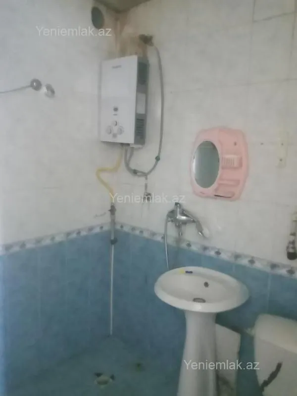 Satılır 1 otaqlı köhnə tikili 30 m²