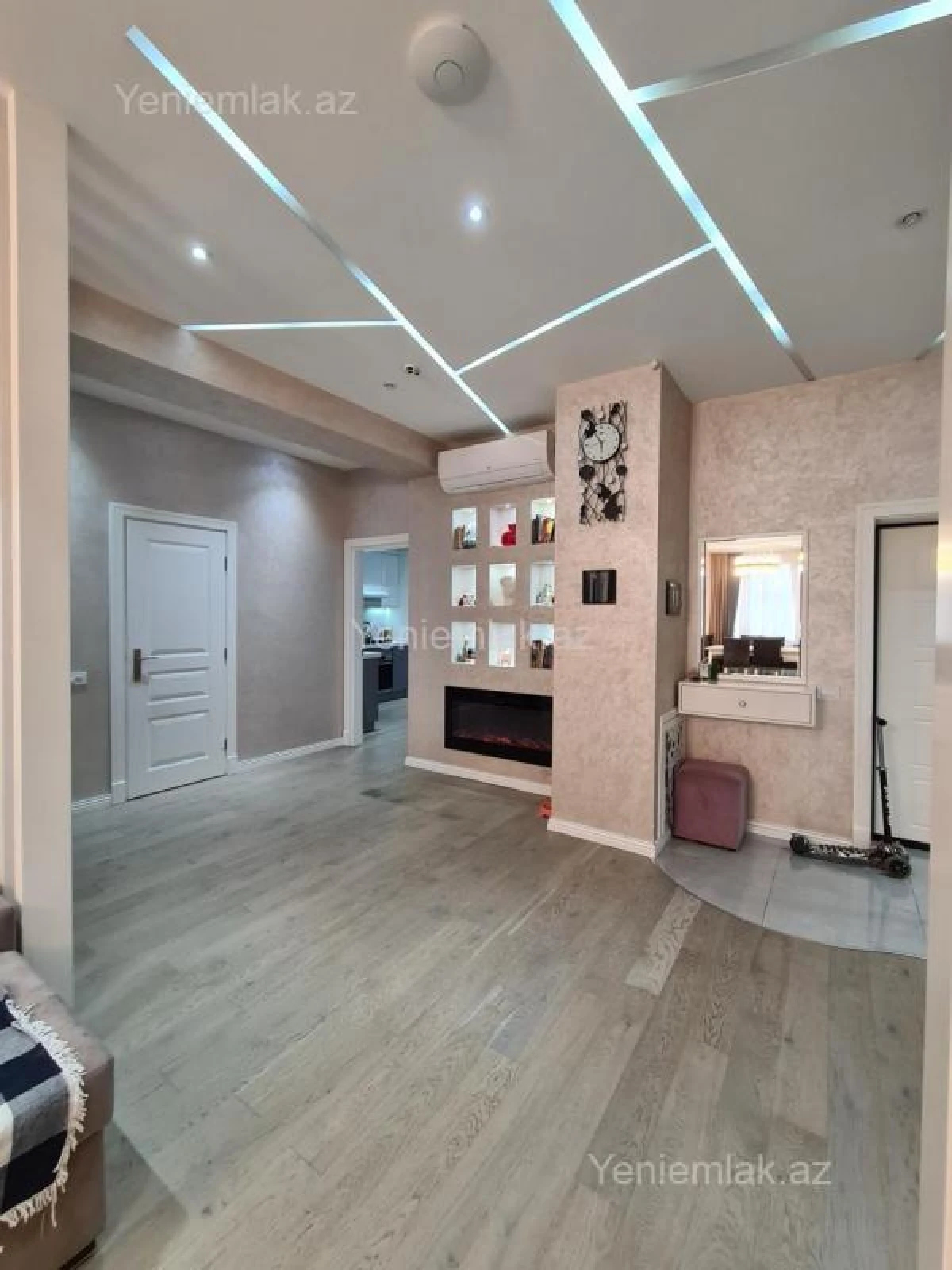 Satılır 3 otaqlı yeni tikili 120 m²