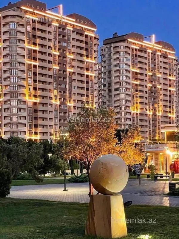 Satılır 4 otaqlı yeni tikili 285 m²