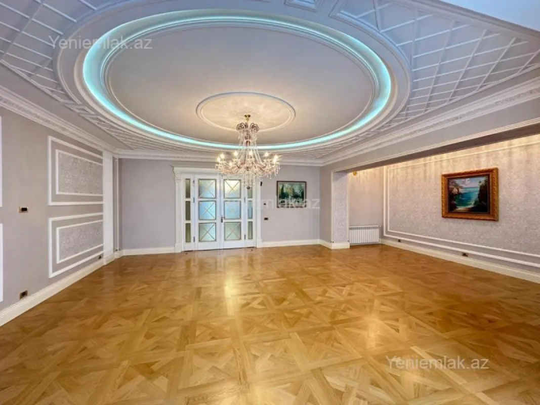 Satılır 4 otaqlı yeni tikili 285 m²