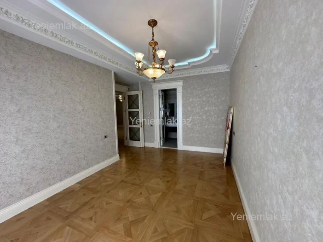 Satılır 4 otaqlı yeni tikili 285 m²