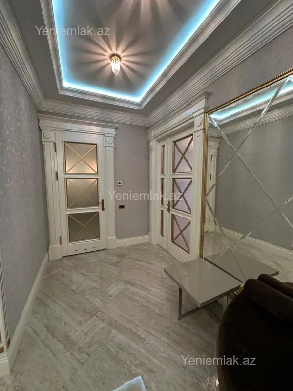 Satılır 4 otaqlı yeni tikili 285 m²