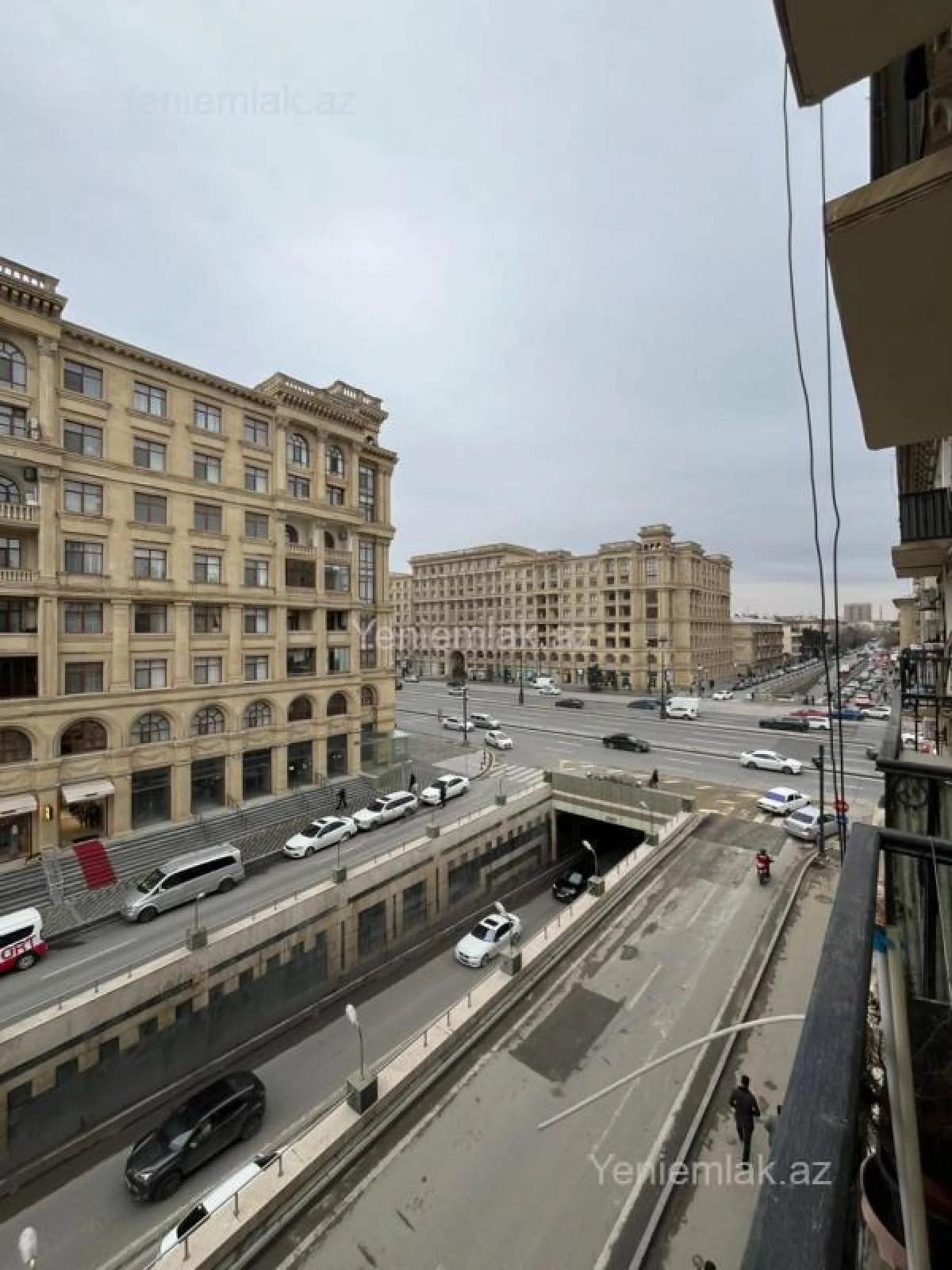 Satılır 2 otaqlı köhnə tikili 60 m²