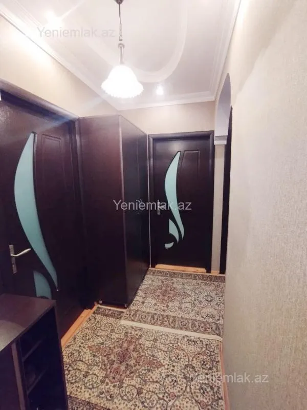 Satılır 3 otaqlı köhnə tikili 82 m²