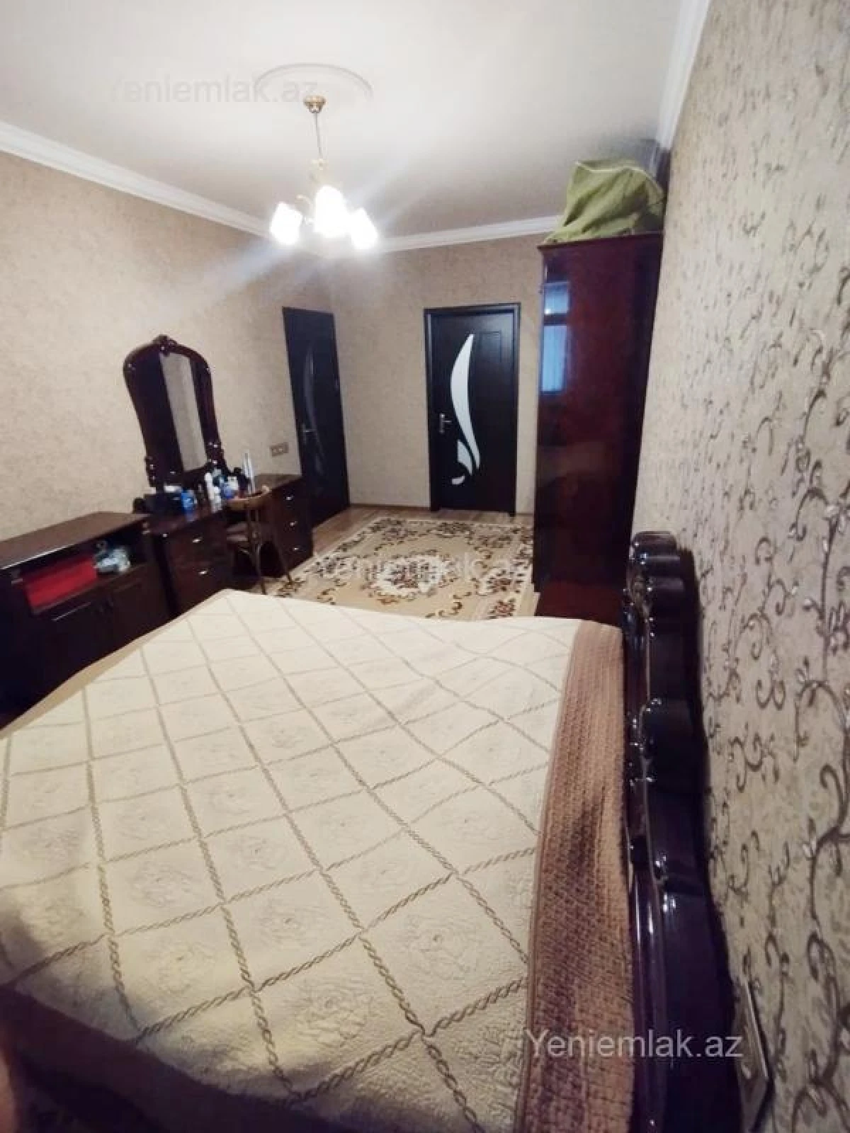Satılır 3 otaqlı köhnə tikili 82 m²