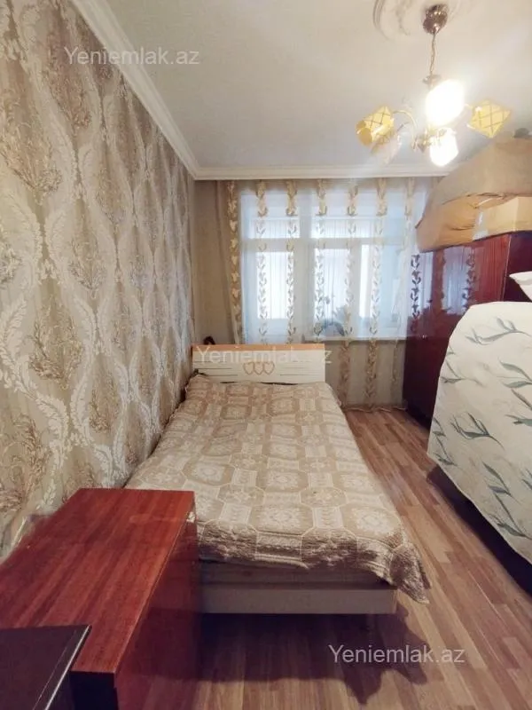 Satılır 3 otaqlı köhnə tikili 82 m²